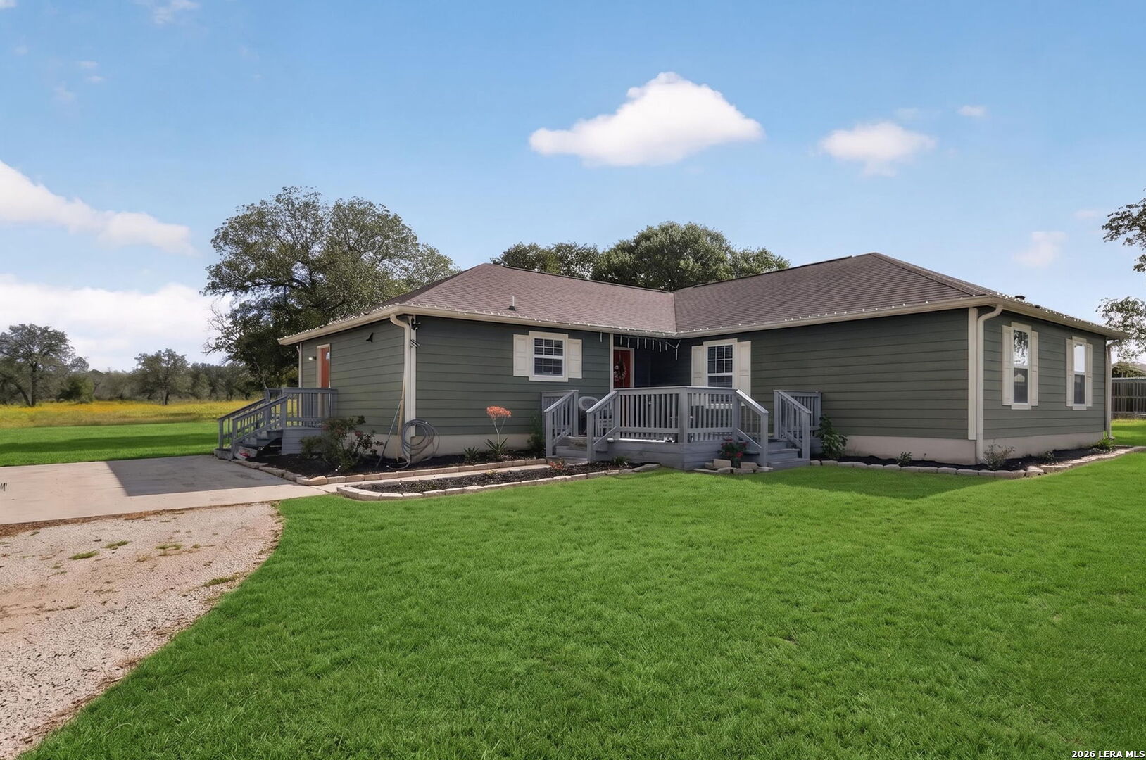 2937 RANCH TRAIL RD, San Antonio, TX 78264 — photo 1
