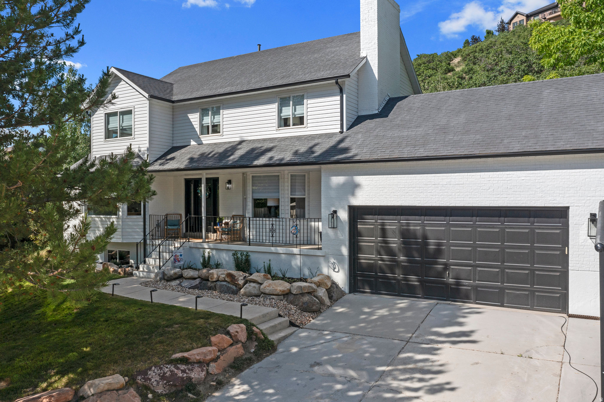 10927 S LOSTWOOD DR, Sandy, UT 84092 — photo 1