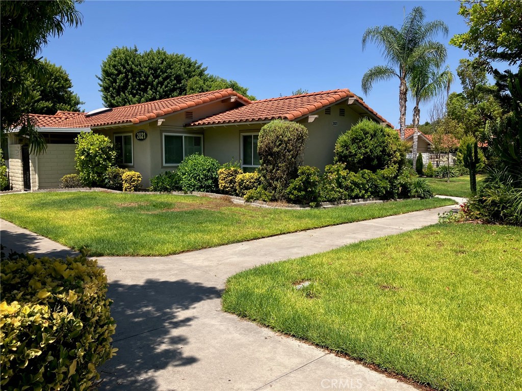 2021 VIA MARIPOSA C, Laguna Woods, CA 92637 — photo 1