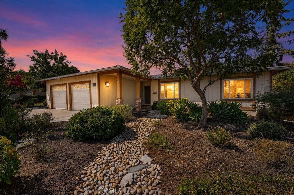 302 S San Mateo Street, Redlands, CA 92373 — photo 1