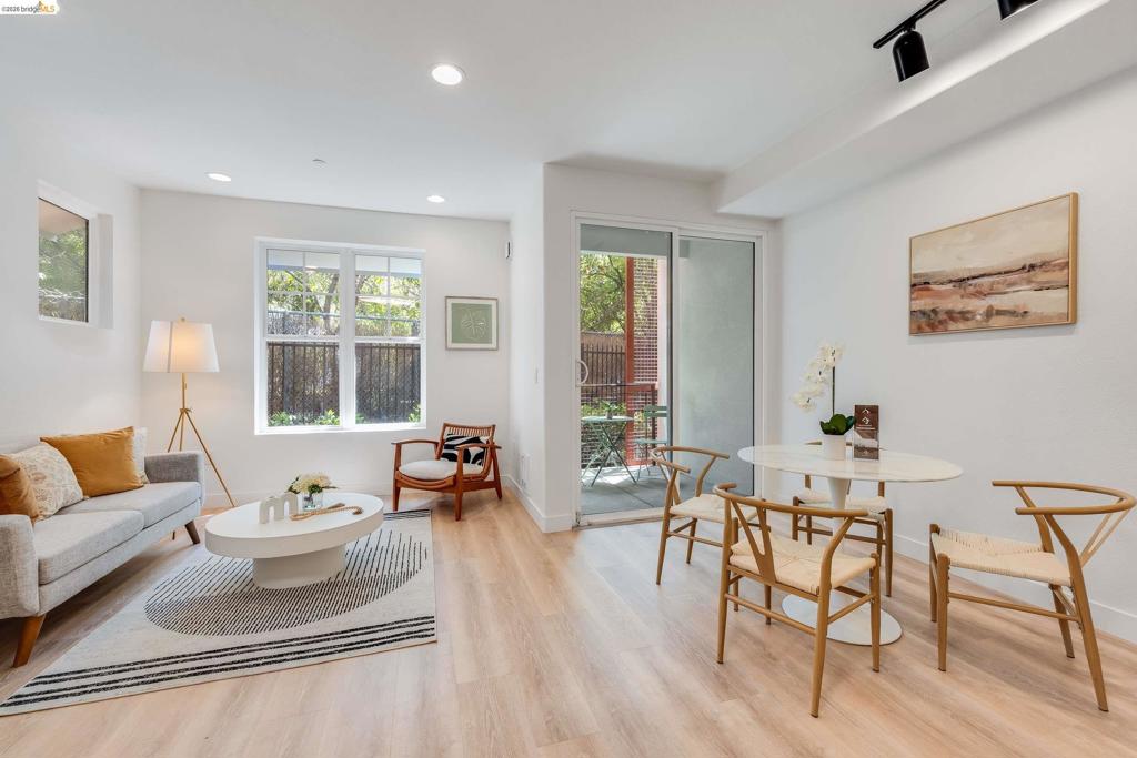 1121 40Th St 4104, Emeryville, CA 94608 — photo 1