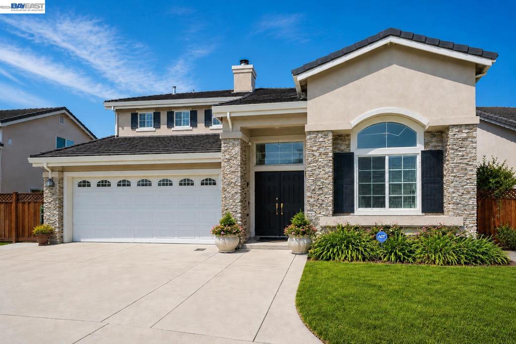 15100 Shining Star Ln, San Leandro, CA 94579 — photo 1