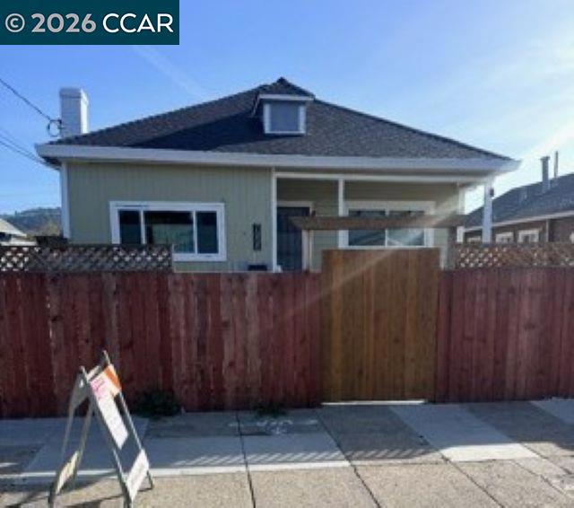 7000 Lockwood St, Oakland, CA 94621 — photo 1