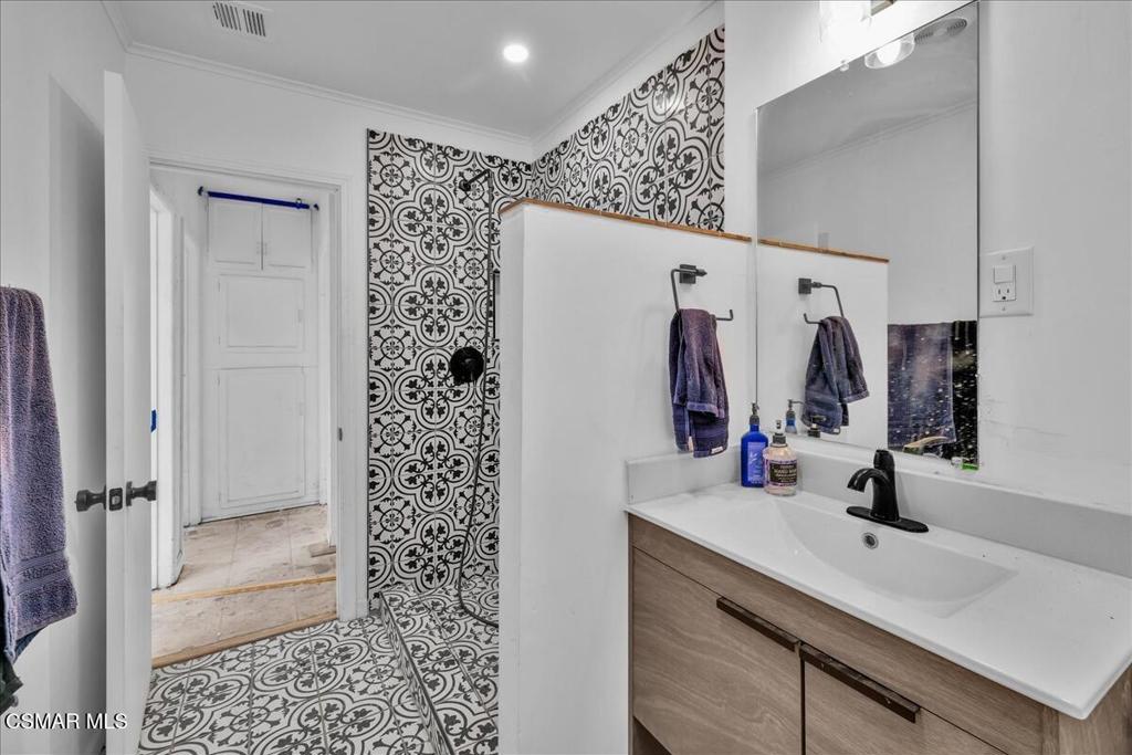 6877 Pine Avenue, 29 Palms, CA 92277 — photo 1