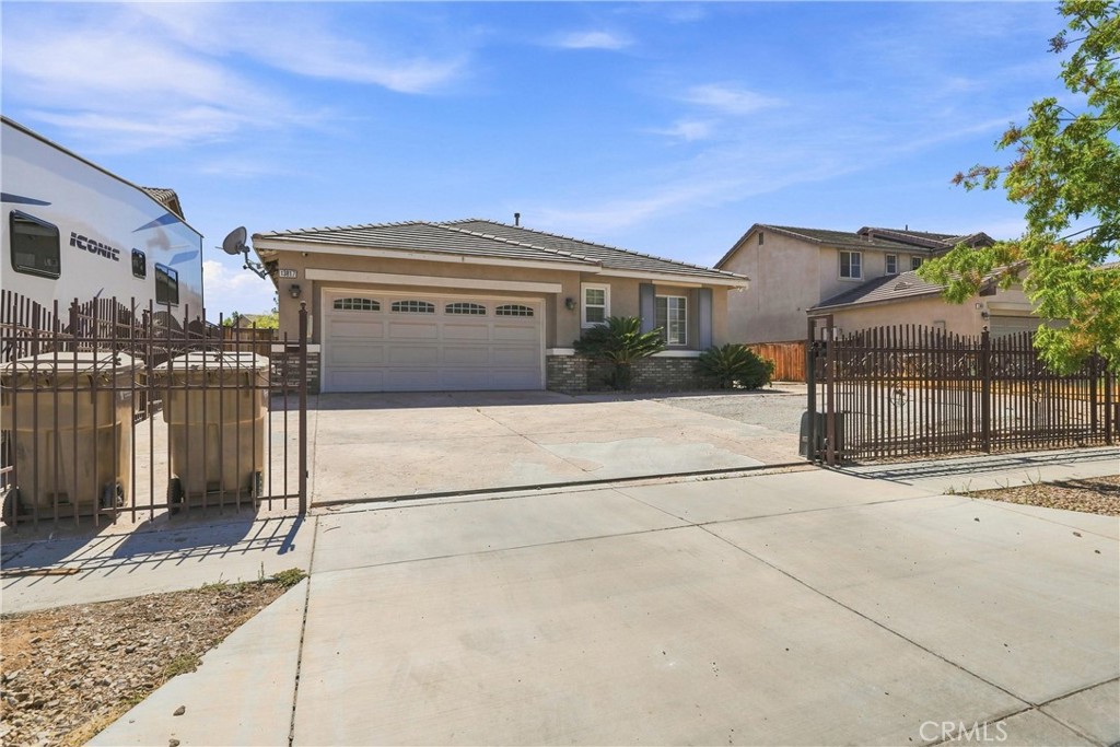 13817 Coolidge, Hesperia, CA 92344 — photo 1