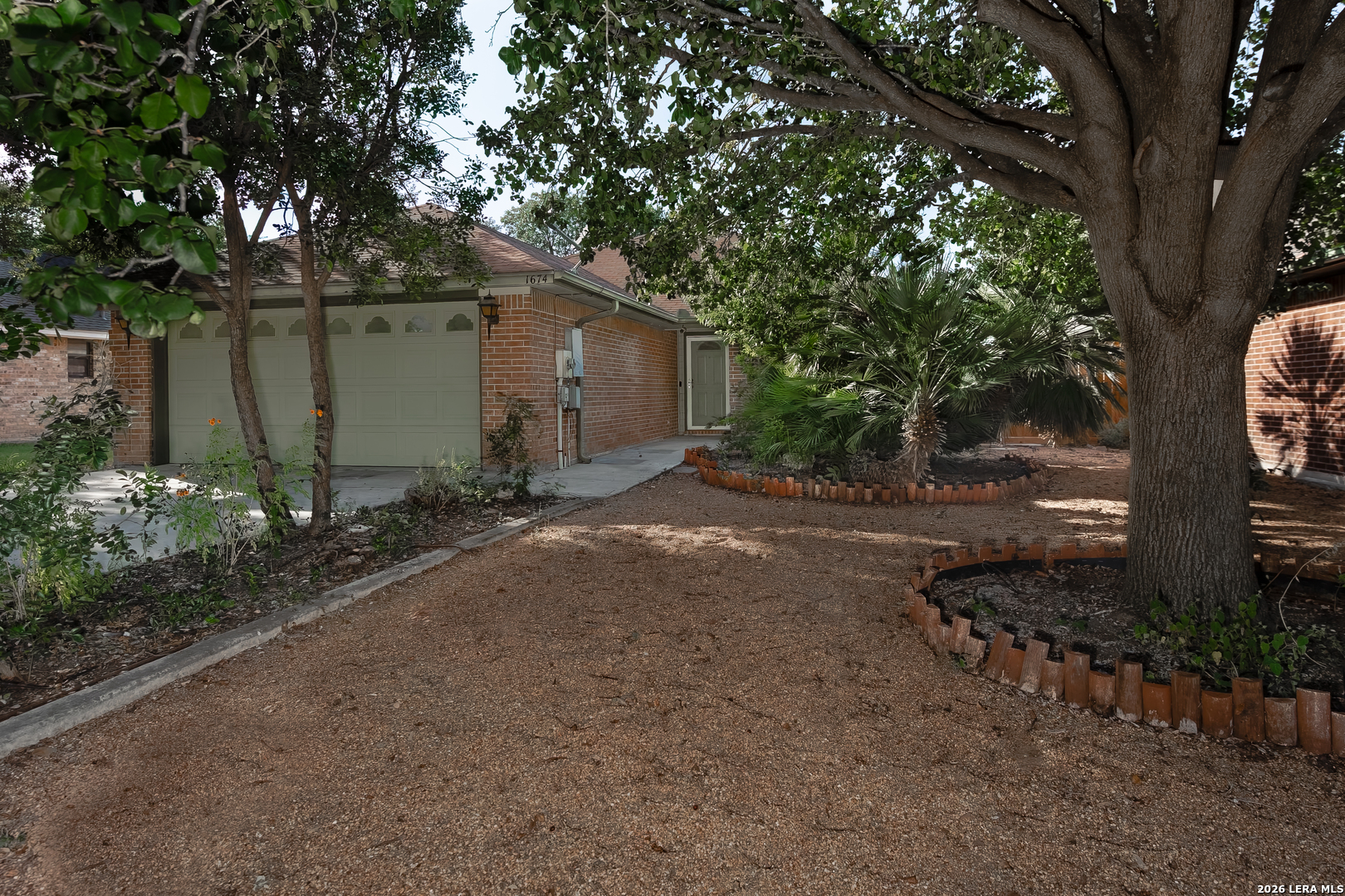 1674 LANTANA CIR, New Braunfels, TX 78130 — photo 1