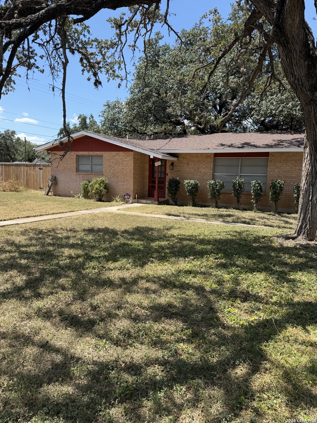 1001 HONDO ST, ,  78881 — photo 1