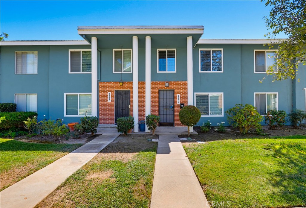 7201 Santa Isabel Cir