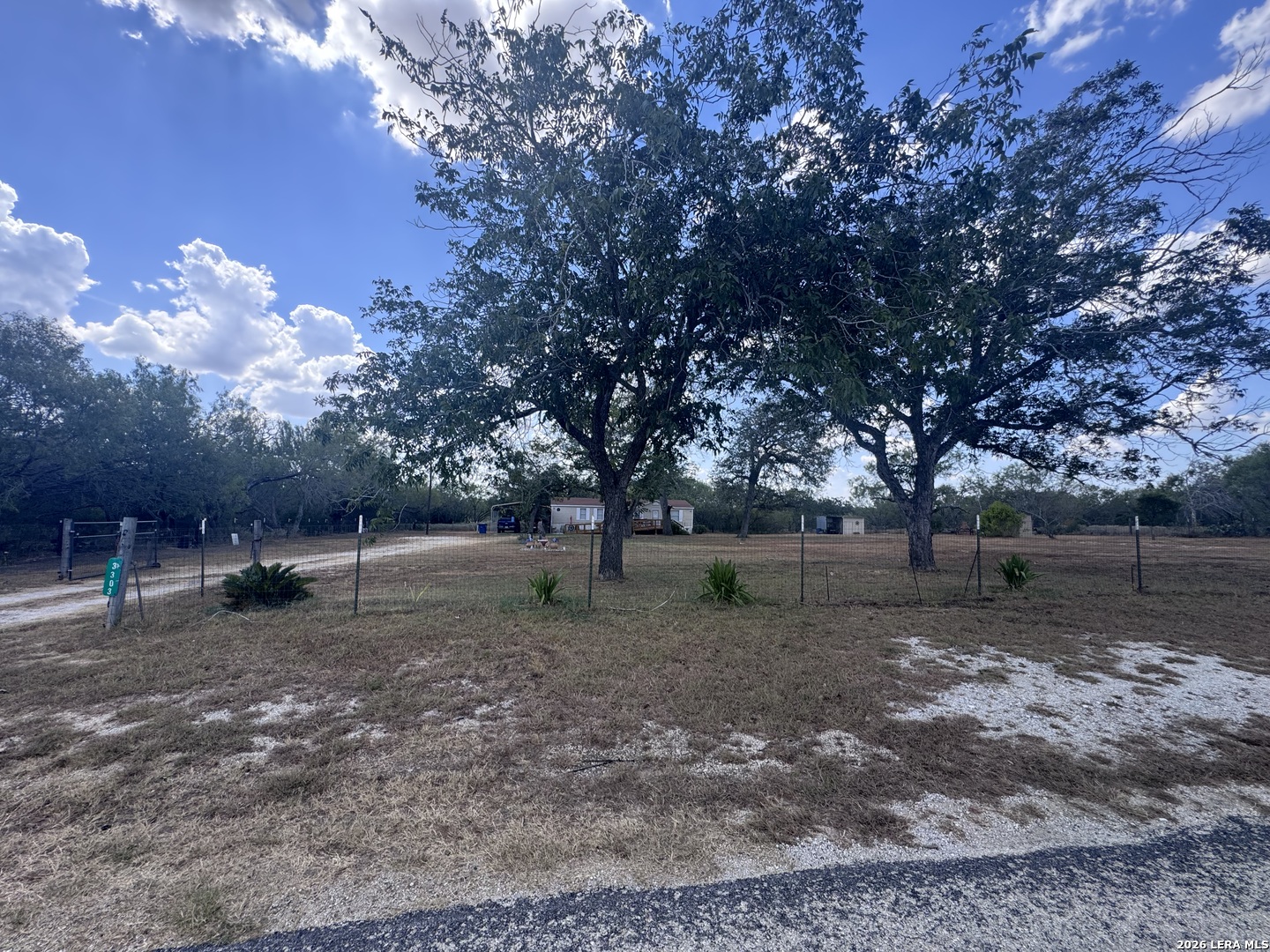3303 SANDY ELM RD, ,  78121 — photo 1