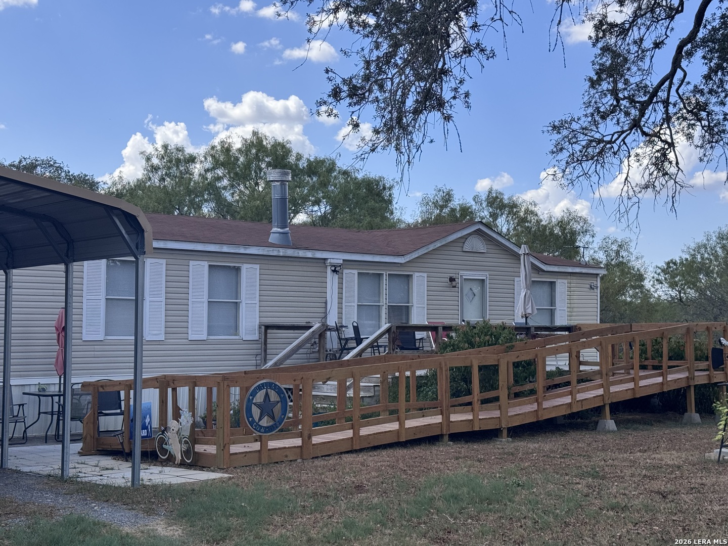 3303 SANDY ELM RD, La Vernia, TX 78121 — photo 1
