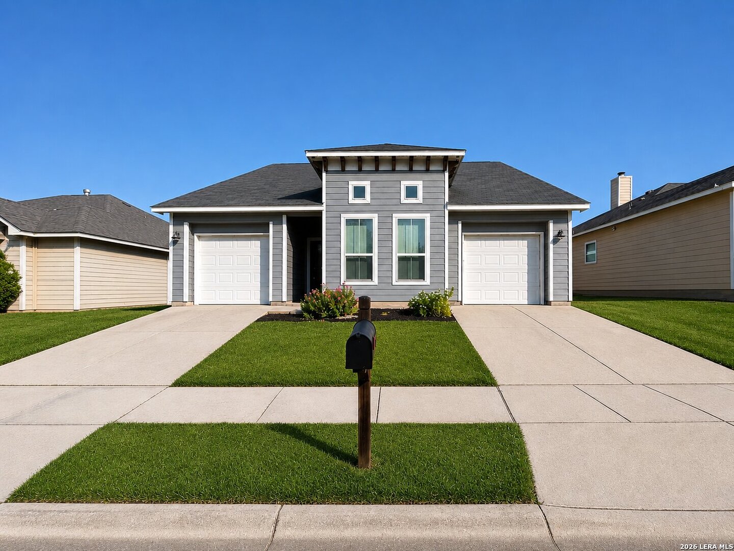 132 LARK HILL RD, Floresville, TX 78114 — photo 1