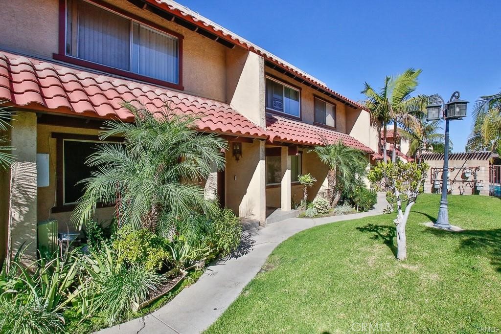 9741 Acacia 8