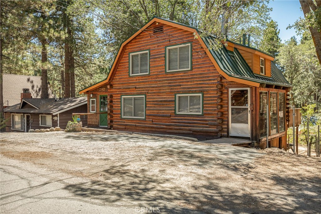 33421 Holcomb Creek