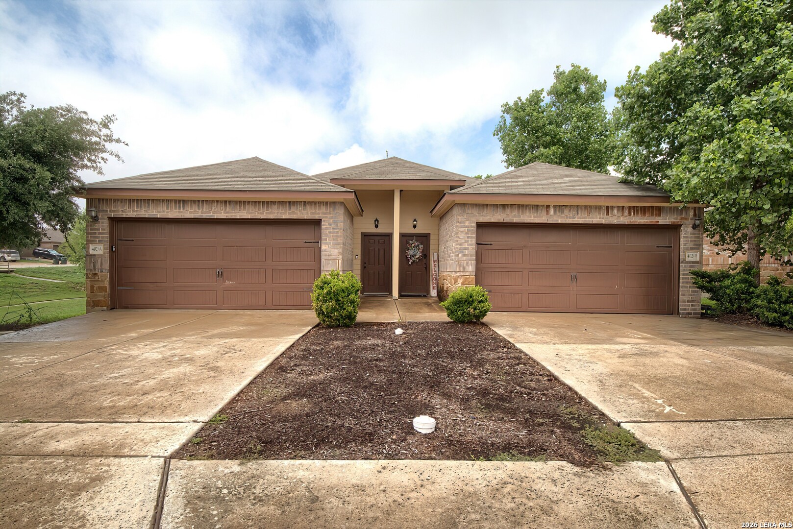 402 JOANNE LOOP, Buda, TX 78610 — photo 1