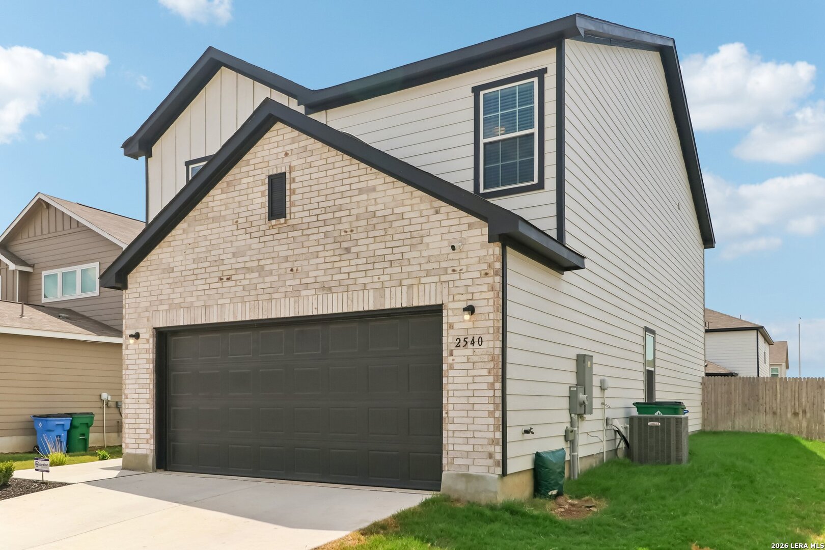 2540 WINDLE LN, , 78155 — photo 1