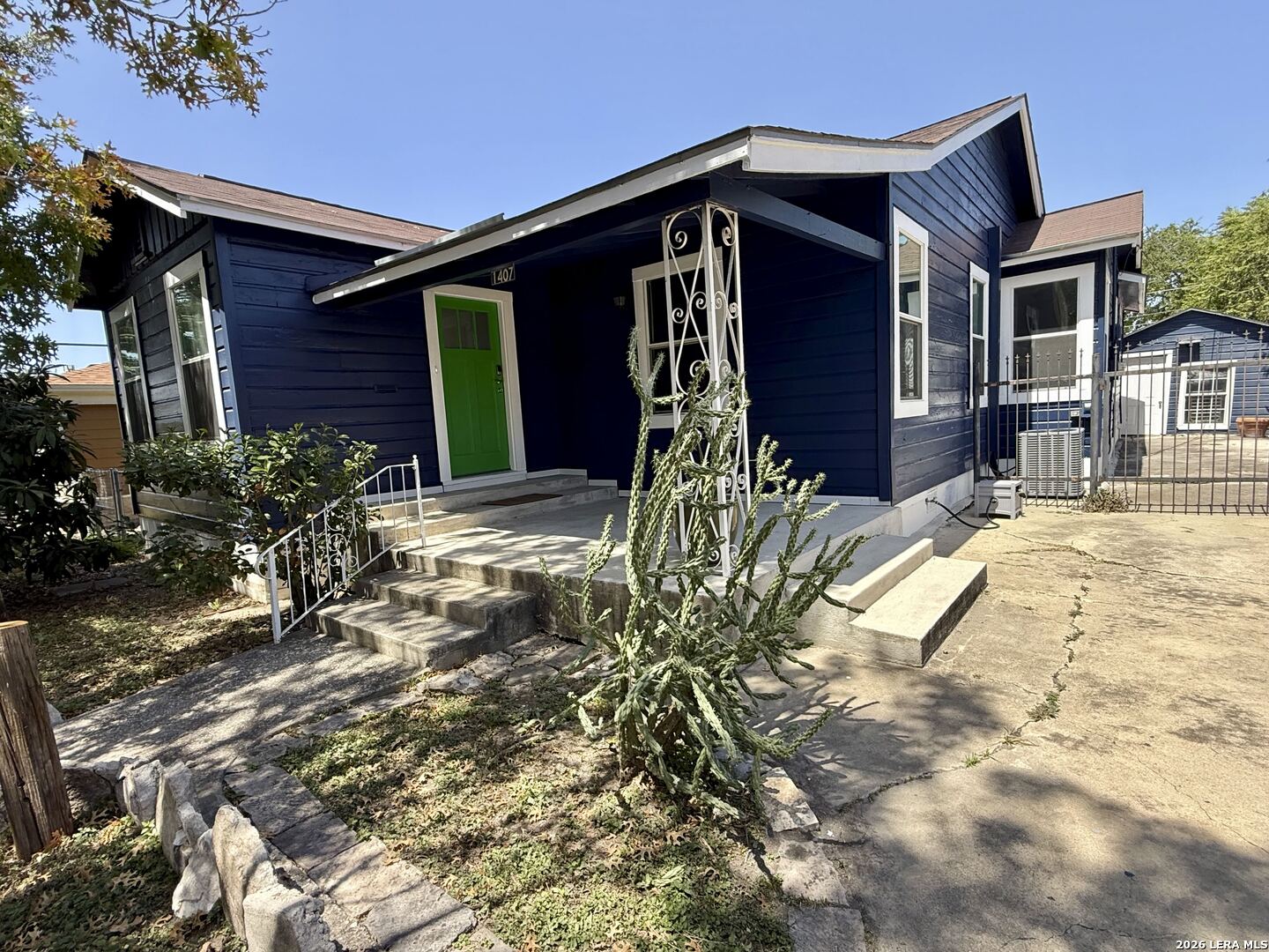 1407 Steves, San Antonio, TX 78210 — photo 1