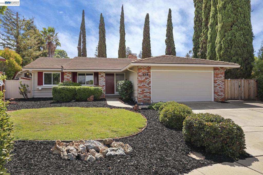 553 Bell Ave, Livermore, CA 94550 — photo 1