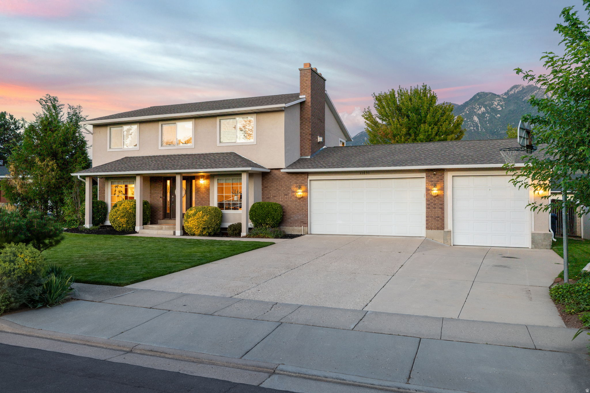 11631 S HIDDEN CIR, Sandy, UT 84092 — photo 1