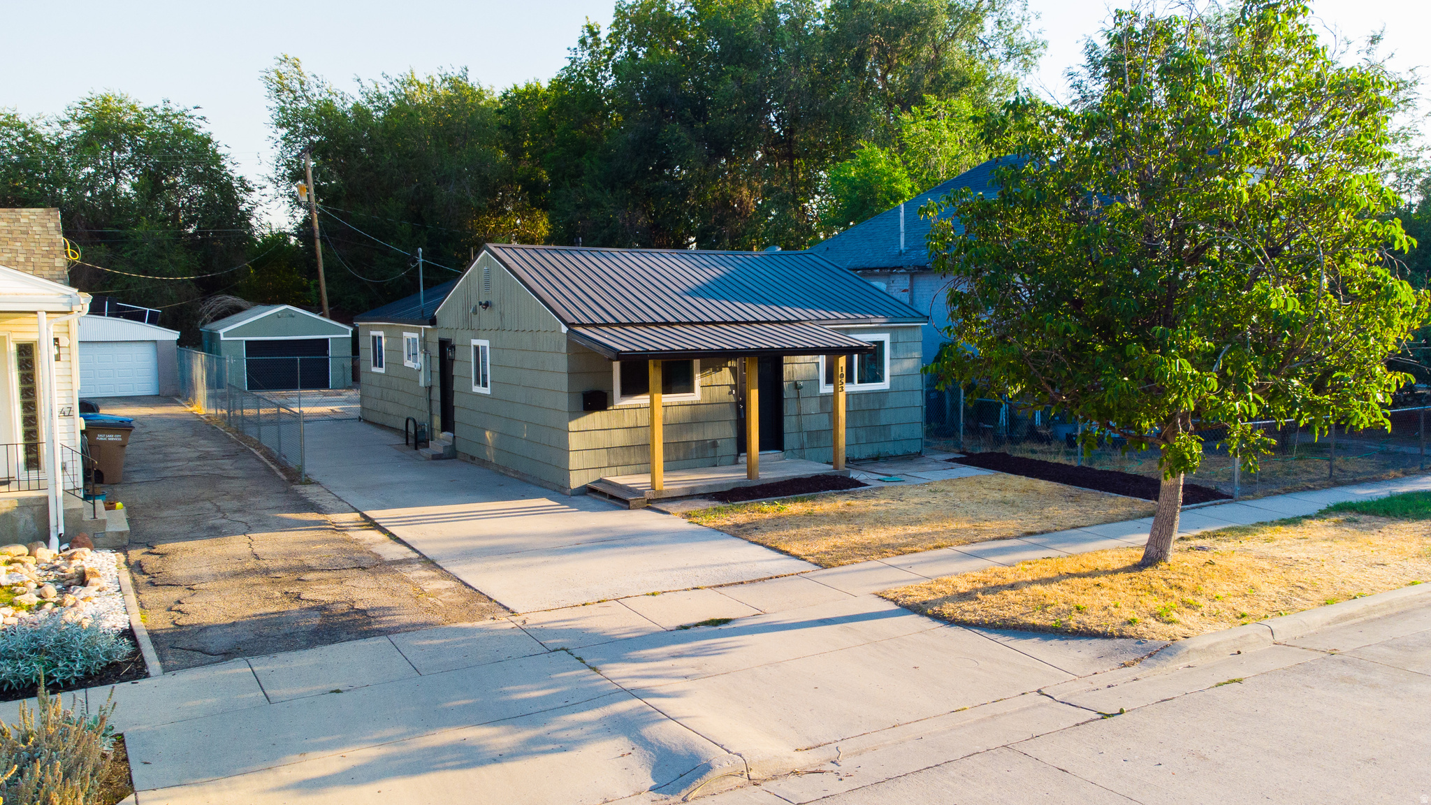 1053 W EUCLID AVE, Salt Lake City, UT 84104 — photo 1