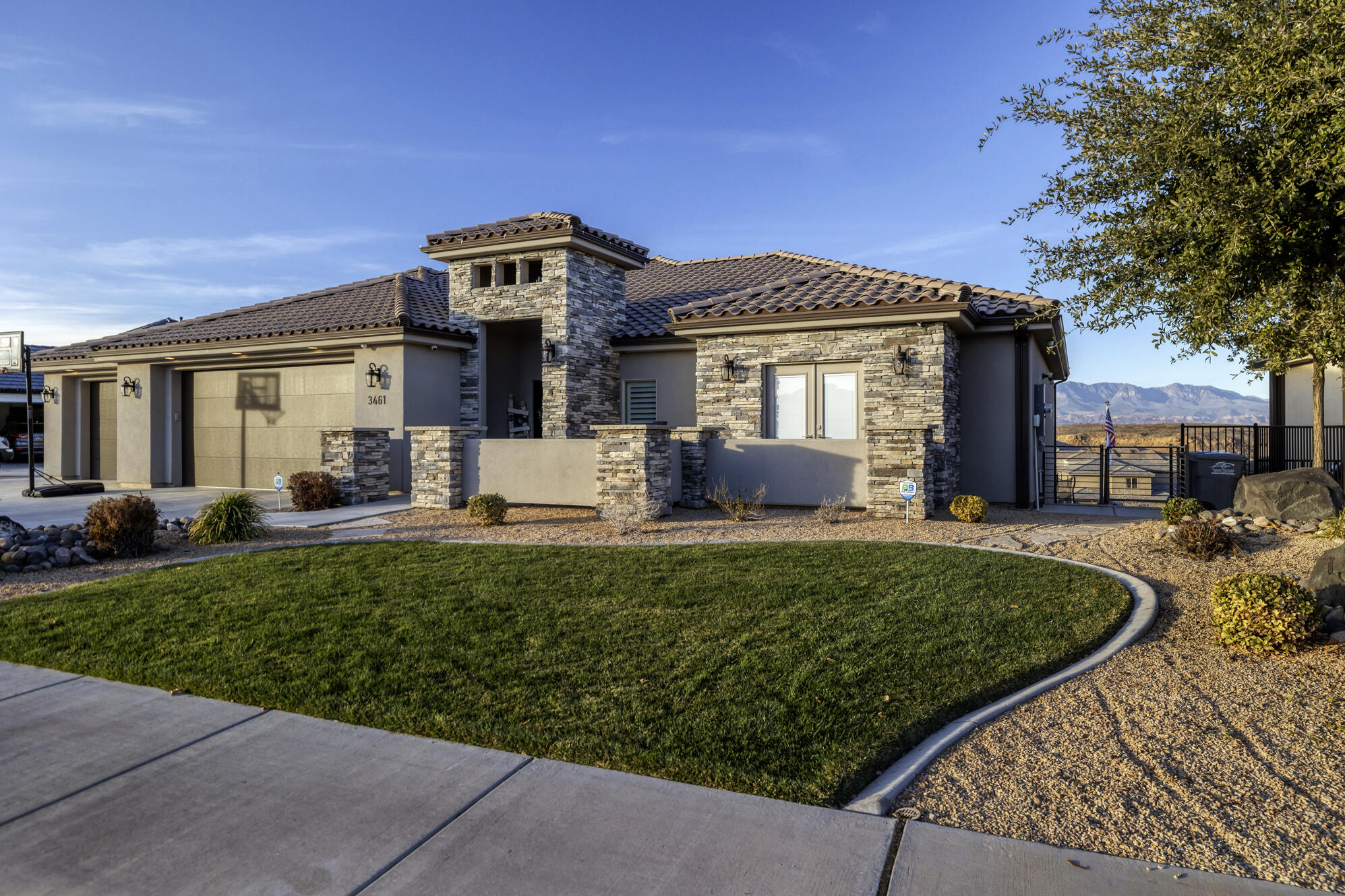 3461 E Barrel Roll DR, St George, UT 84790 — photo 1