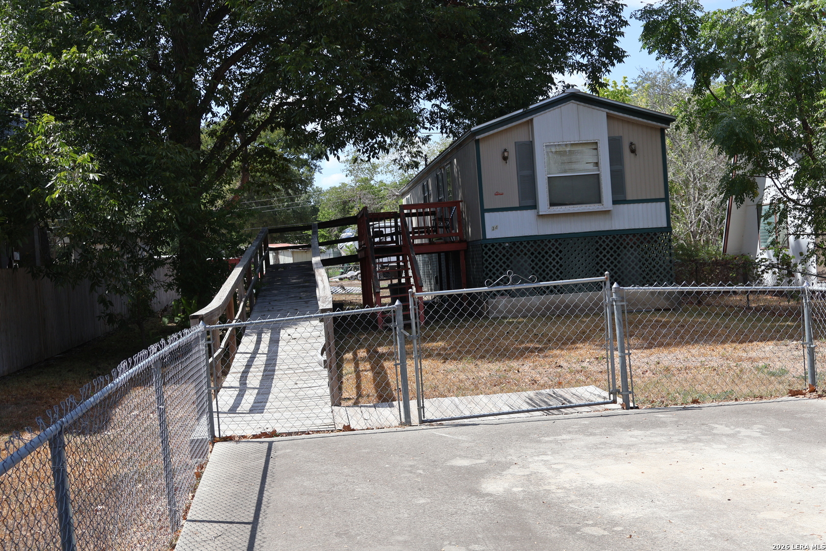 341 Meadow Lake, Seguin, TX 78155 — photo 1