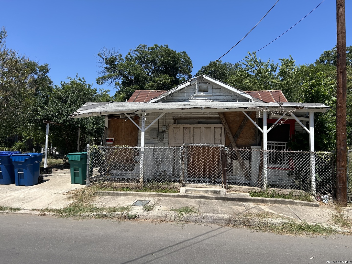 211 Mercedes, San Antonio, TX 78207 — photo 1