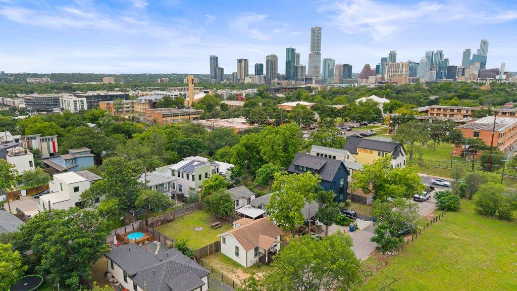1909 College Row, Austin, TX 78702 — photo 1