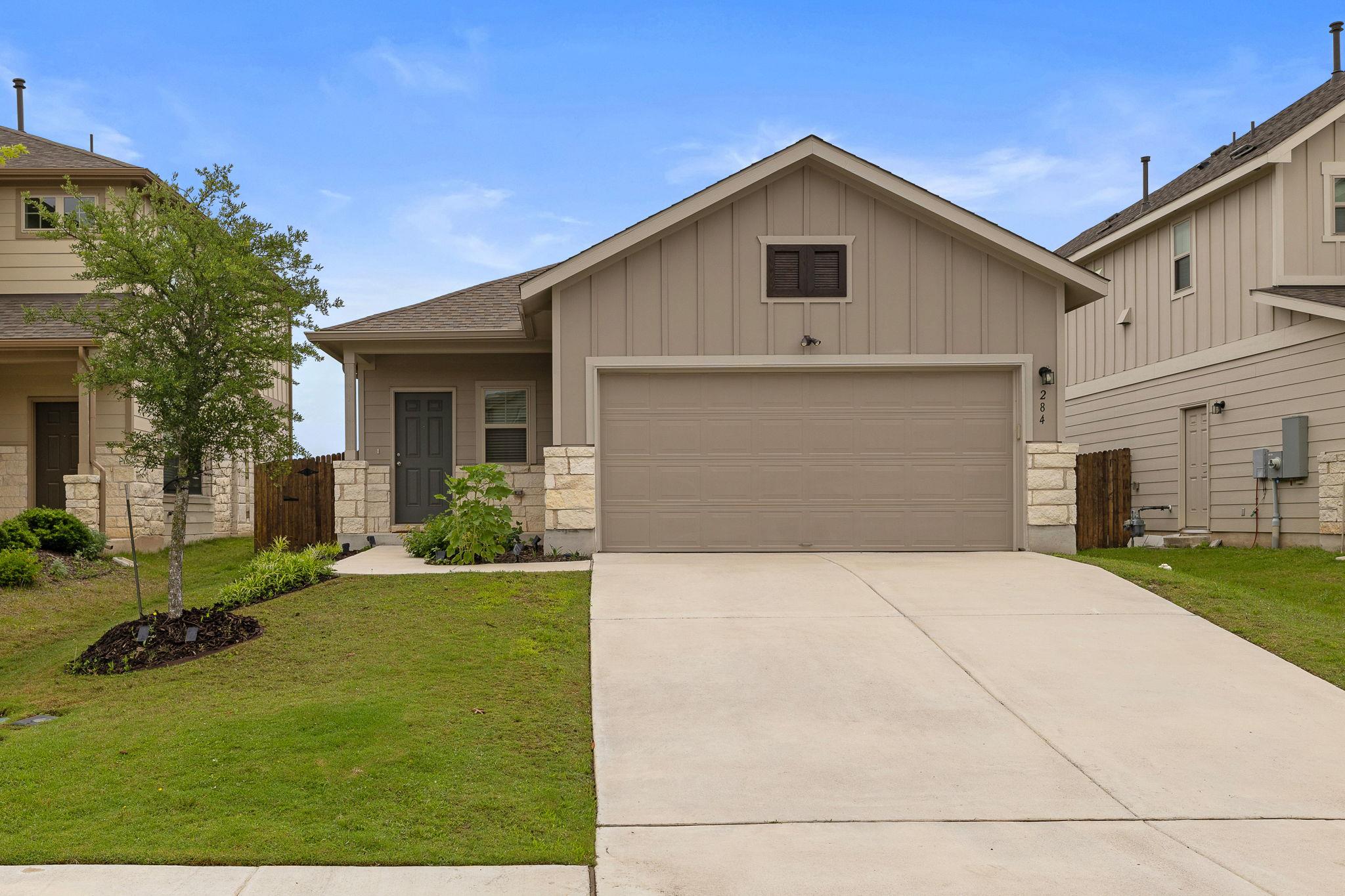 284  Zuma Dr, Liberty Hill, TX 78642 — photo 1