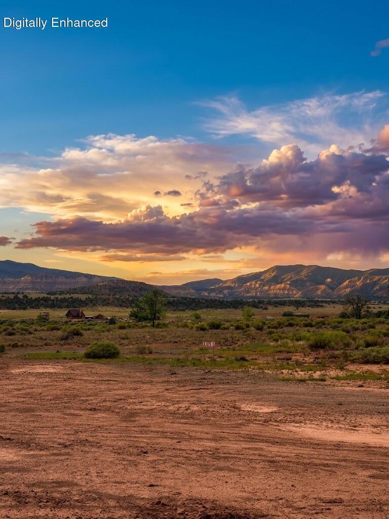 925 W 100 S 1, Torrey, UT 84775