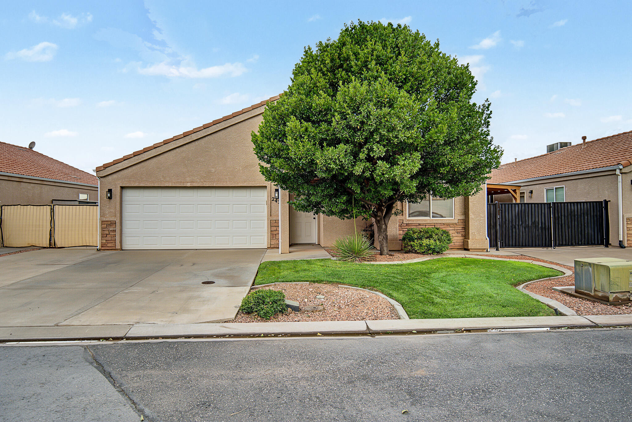 2426 S 770 W, Hurricane, UT 84737 — photo 1