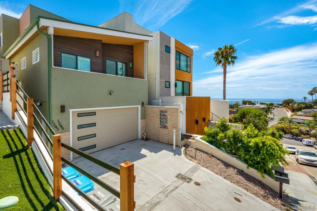 1243 1245 Van Nuys St., San Diego, CA 92109 — photo 1