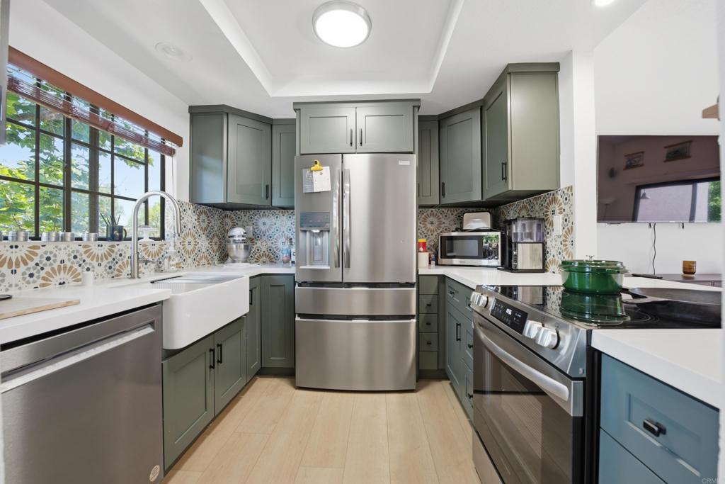 2815 New Castle Way, Carlsbad, CA 92010 — photo 1