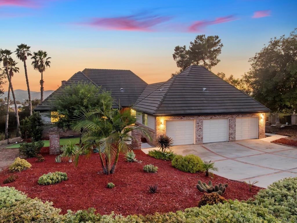 1118 Orangewood Drive, Escondido, CA 92025 — photo 1
