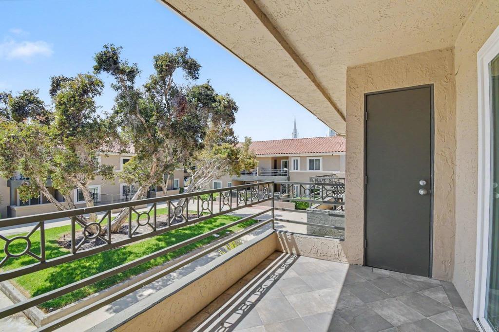 7405 Charmant Dr 2022, University City, CA 92122 — photo 1