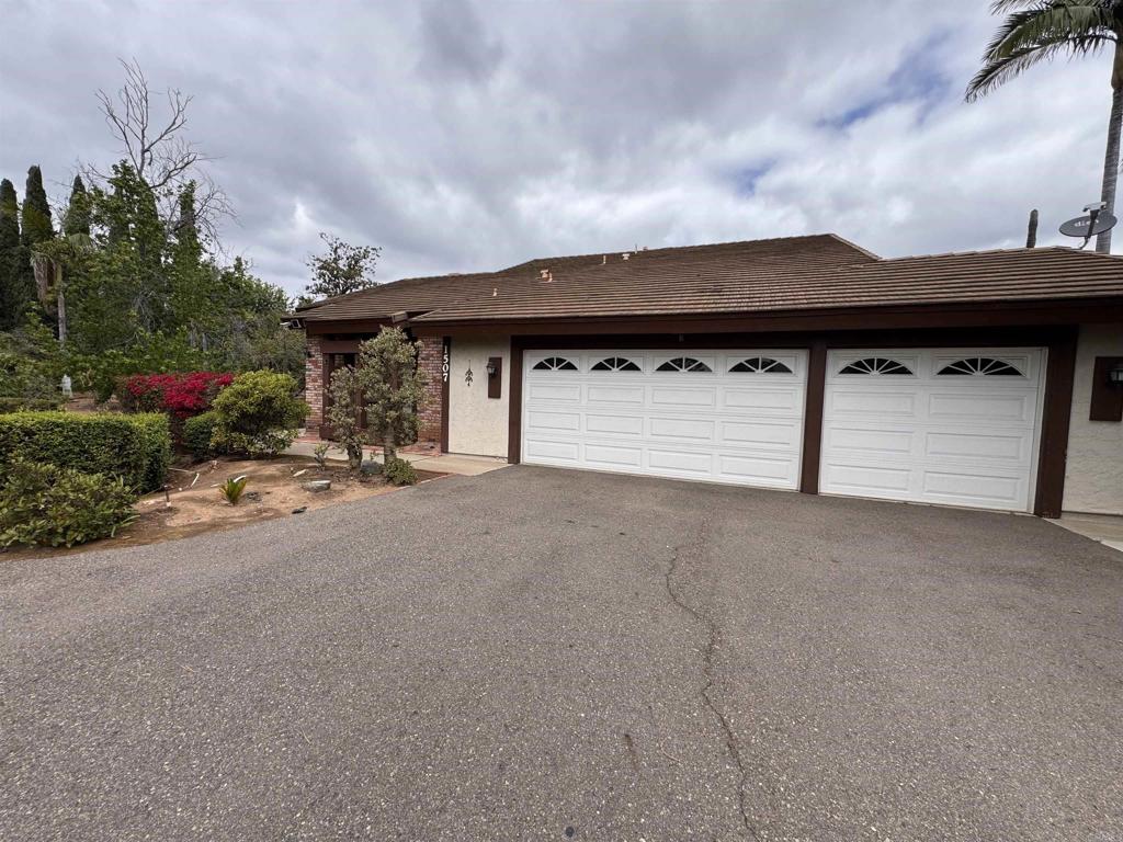 1507 Woody Hills Drive, El Cajon, CA 92019 — photo 1