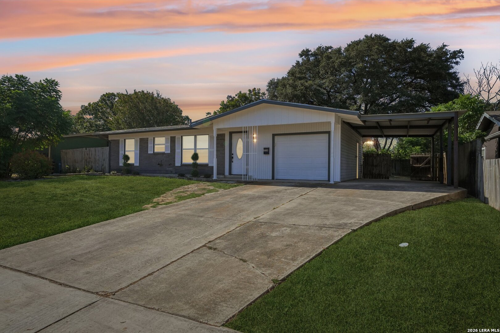 554 KATE SCHENCK AVE, San Antonio, TX 78223 — photo 1