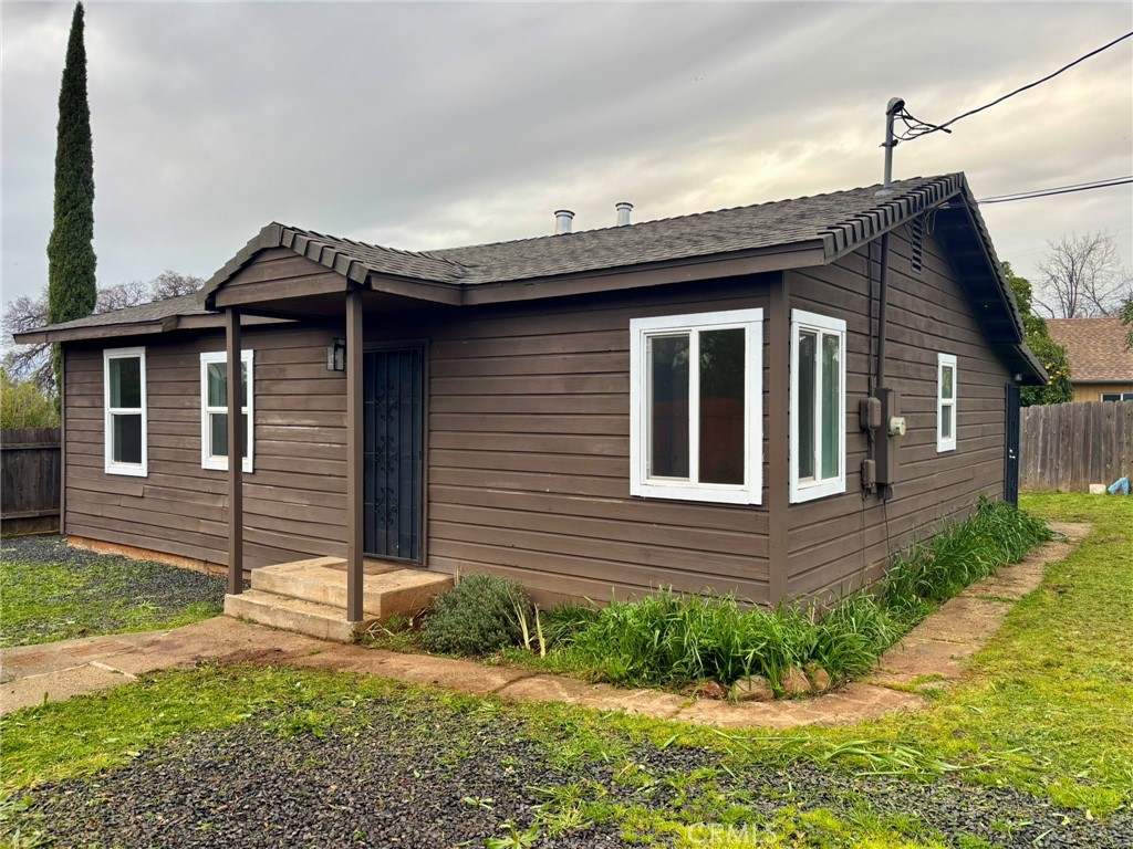 12 Ellis, Oroville, CA 95966 — photo 1