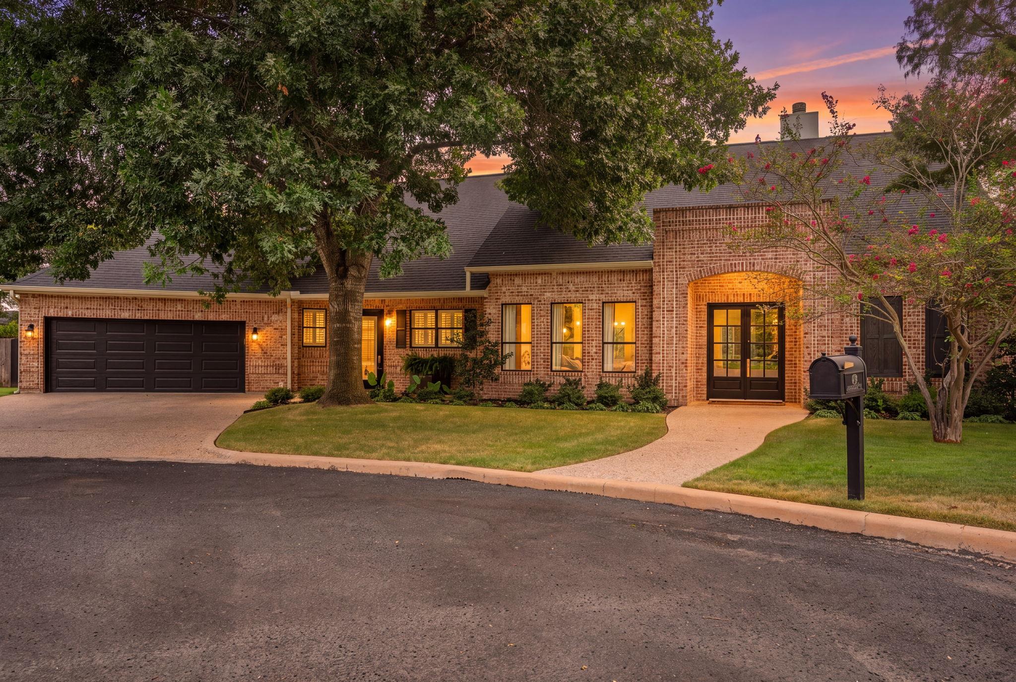 419 Candlelight Cir, Fredericksburg, TX 78624 — photo 1