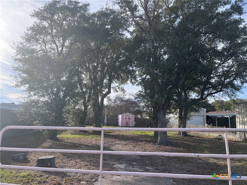545 Oak Avenue, Rockport, TX 78382 — photo 1