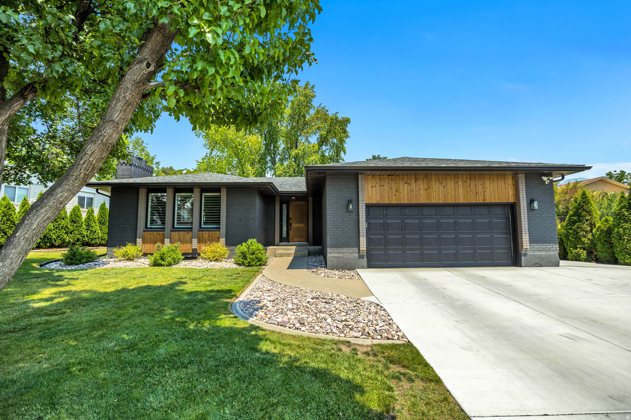 1853 S LAGUNA VISTA DR, Orem, UT 84058 — photo 1