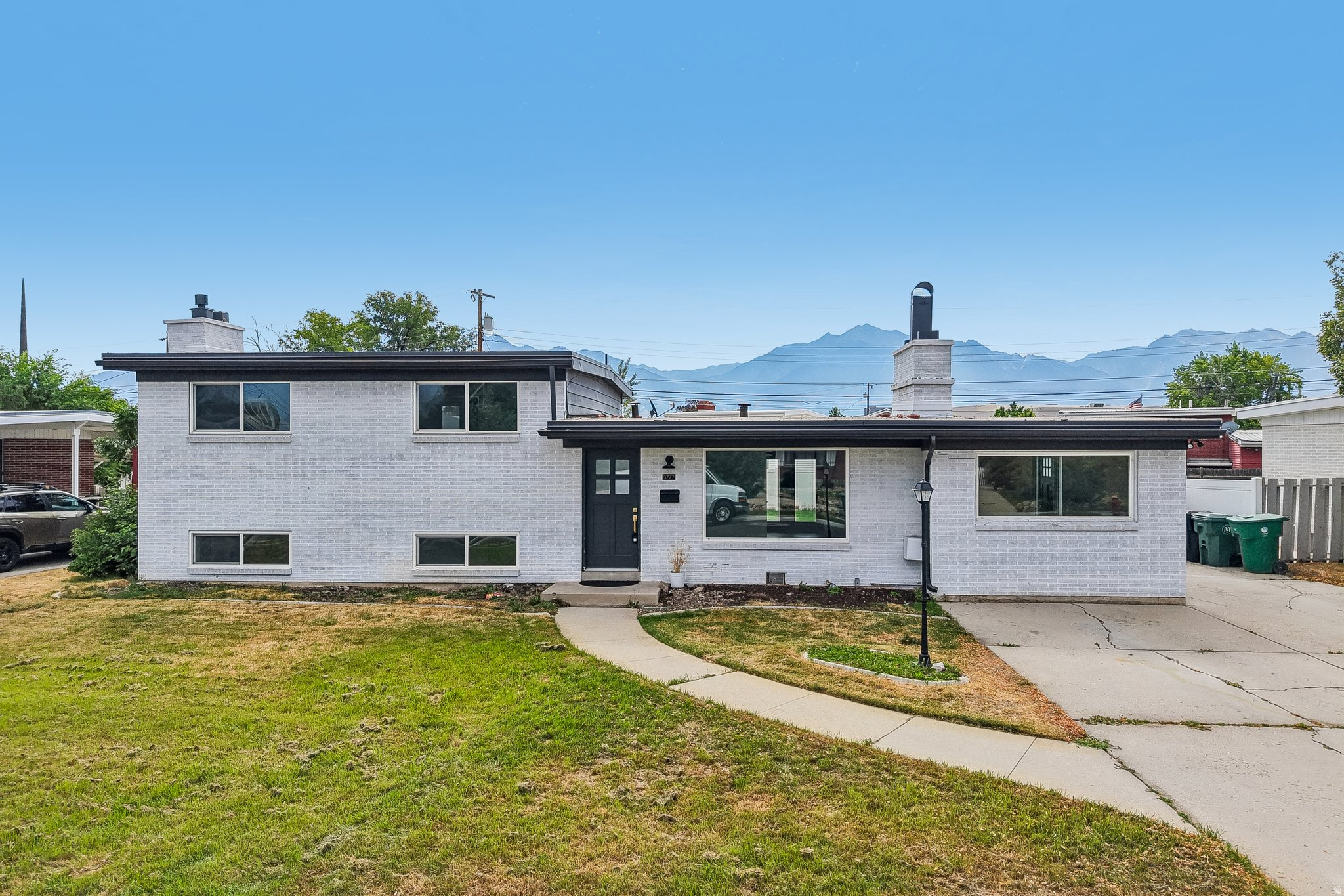 5777 S SAGEWOOD DR, Murray, UT 84107 — photo 1