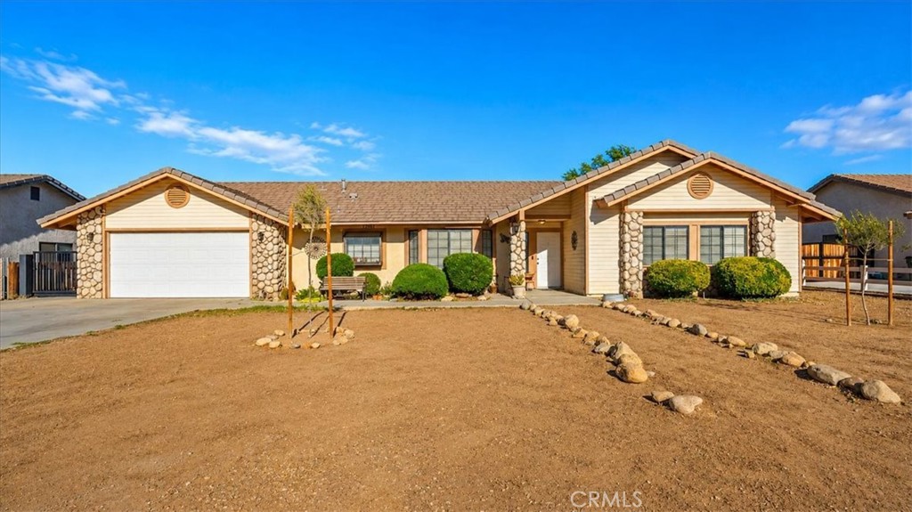 13561 Cuyamaca, Apple Valley, CA 92308 — photo 1