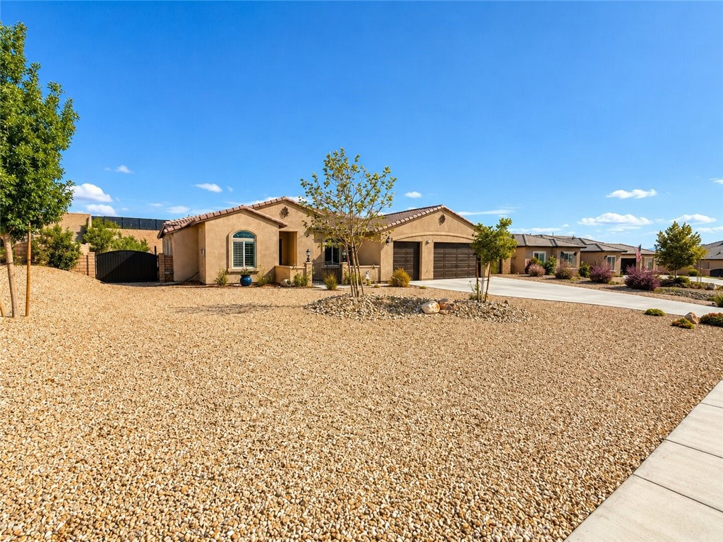 19409 Javelina, Apple Valley, CA 92307 — photo 1