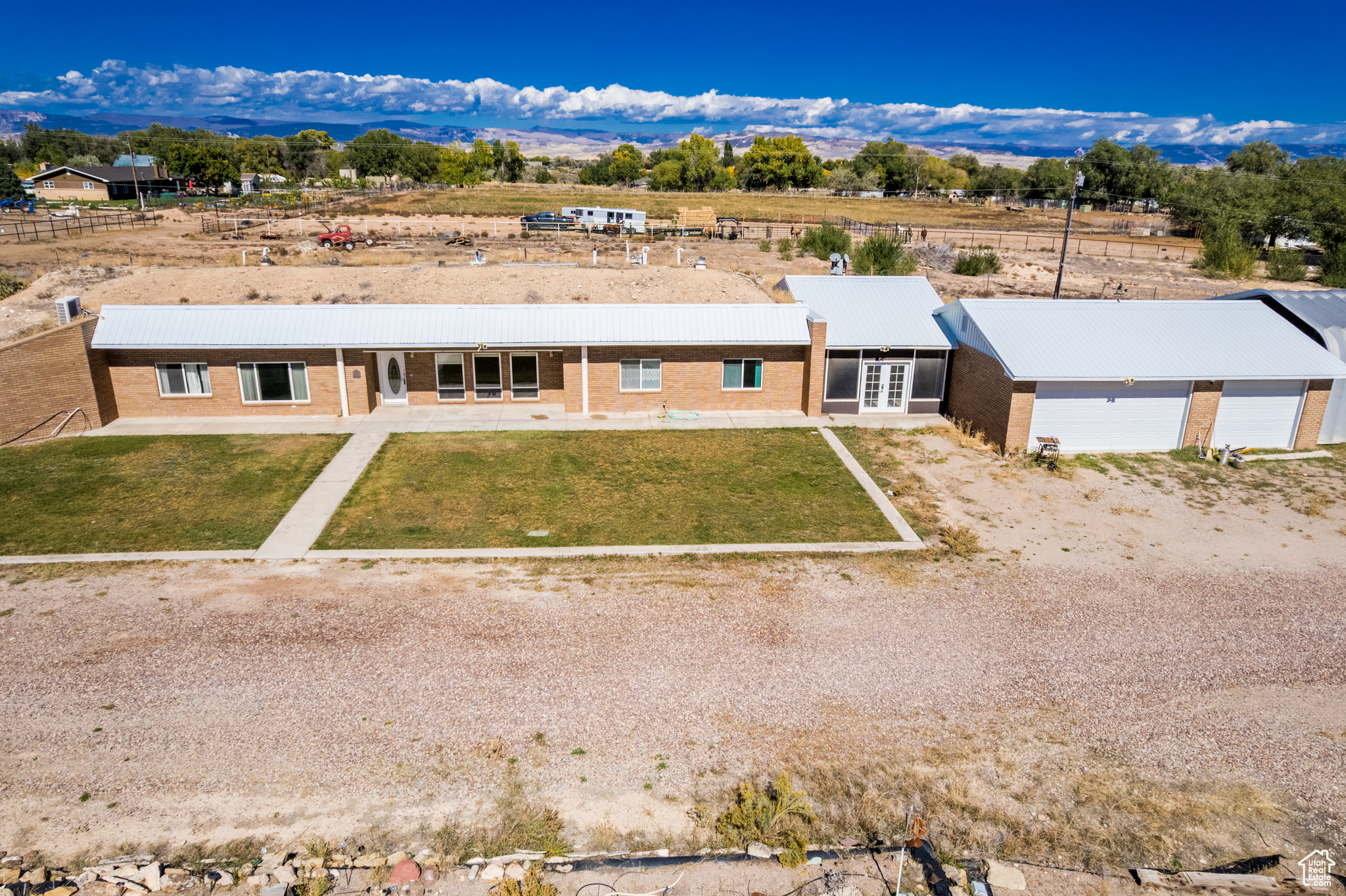3310 S 2500 E, Vernal, UT 84078 — photo 1