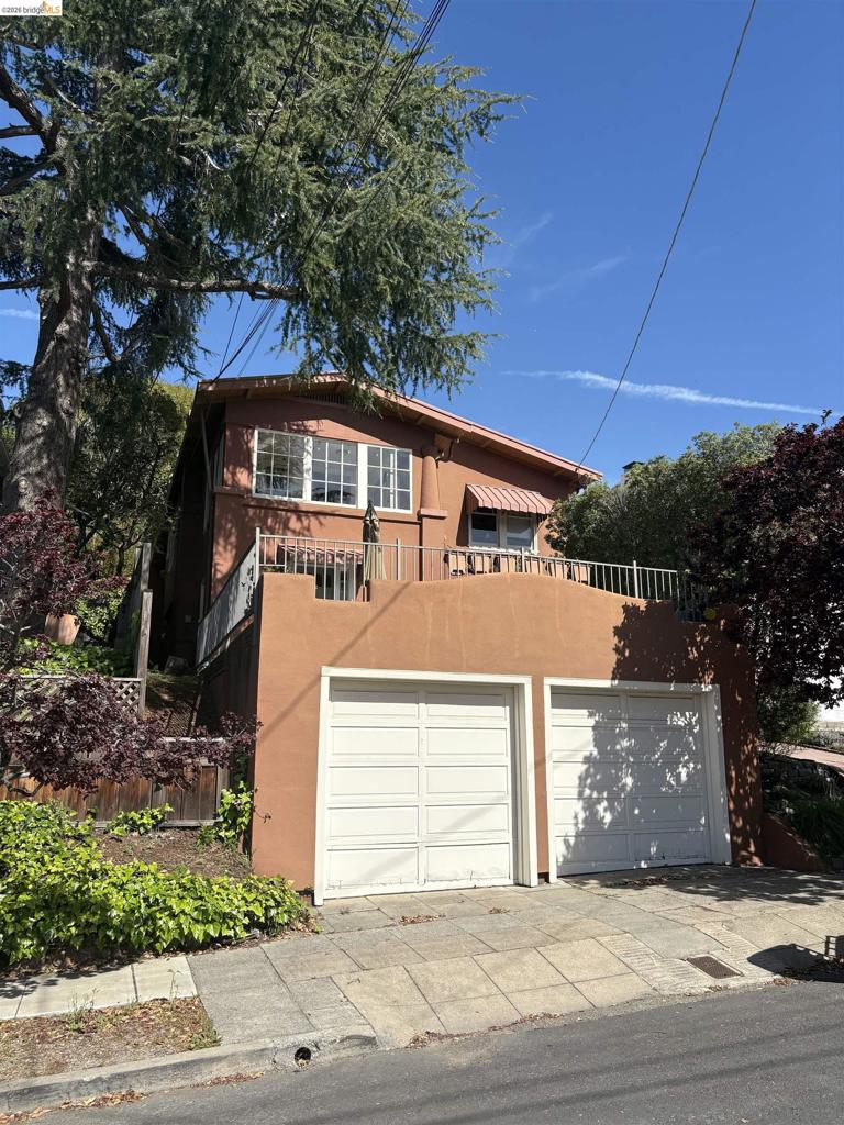 1024 Elsinore Ave, Oakland, CA 94602 — photo 1