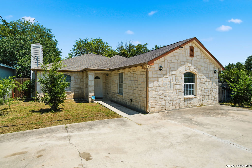 370 San Gabriel Ave, ,  78237 — photo 1