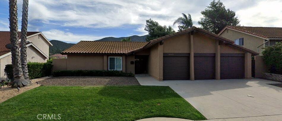 880 Tupelo Wood Court
