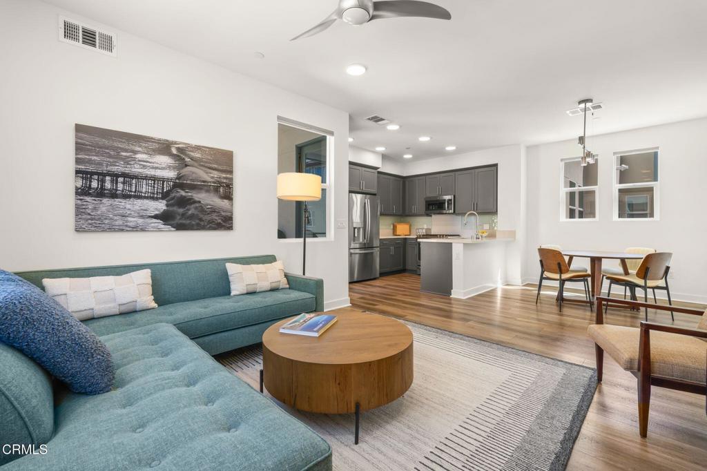 1276 E Thompson Boulevard 101, Ventura, CA 93001 — photo 1