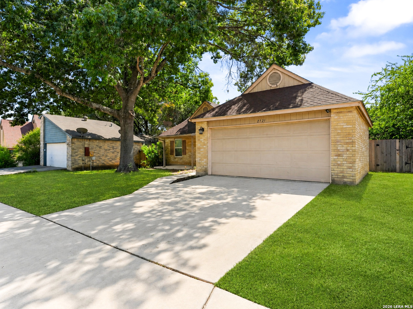 2721 CEDAR LN, Schertz, TX 78154 — photo 1