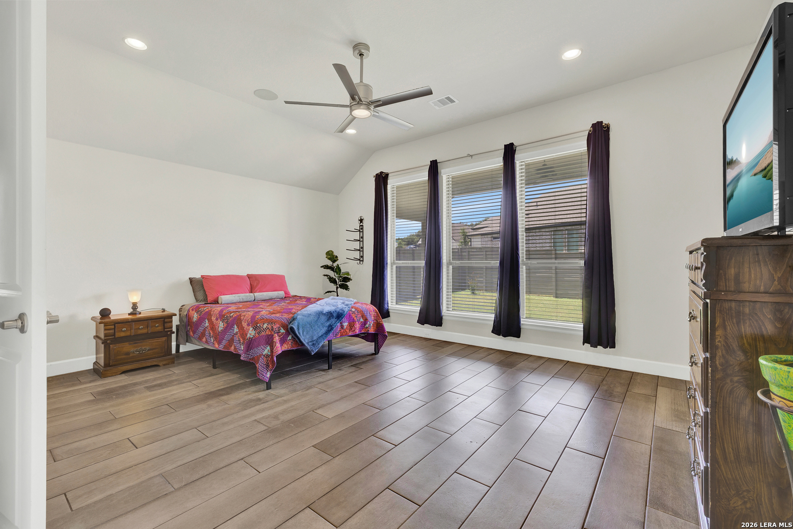 415 Bridle Trail, ,  78132 — photo 1